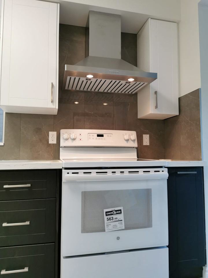 1809 Danforth Avenue - Photo 5 of 17
