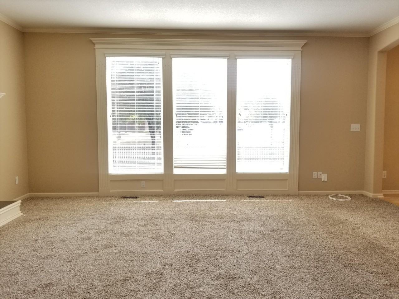 5701 Ne Hidden Meadow Dr - Photo 6 of 18