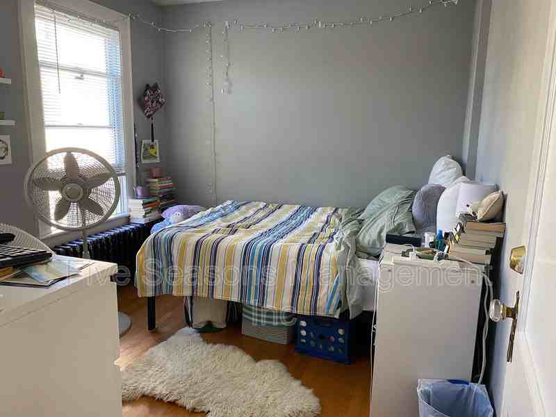 311 S Union St - Photo 5 of 13