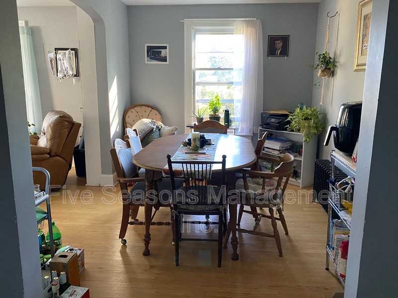 311 S Union St - Photo 2 of 13