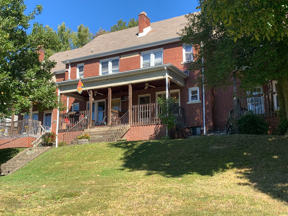 620 Beech Ave - Photo 2 of 3
