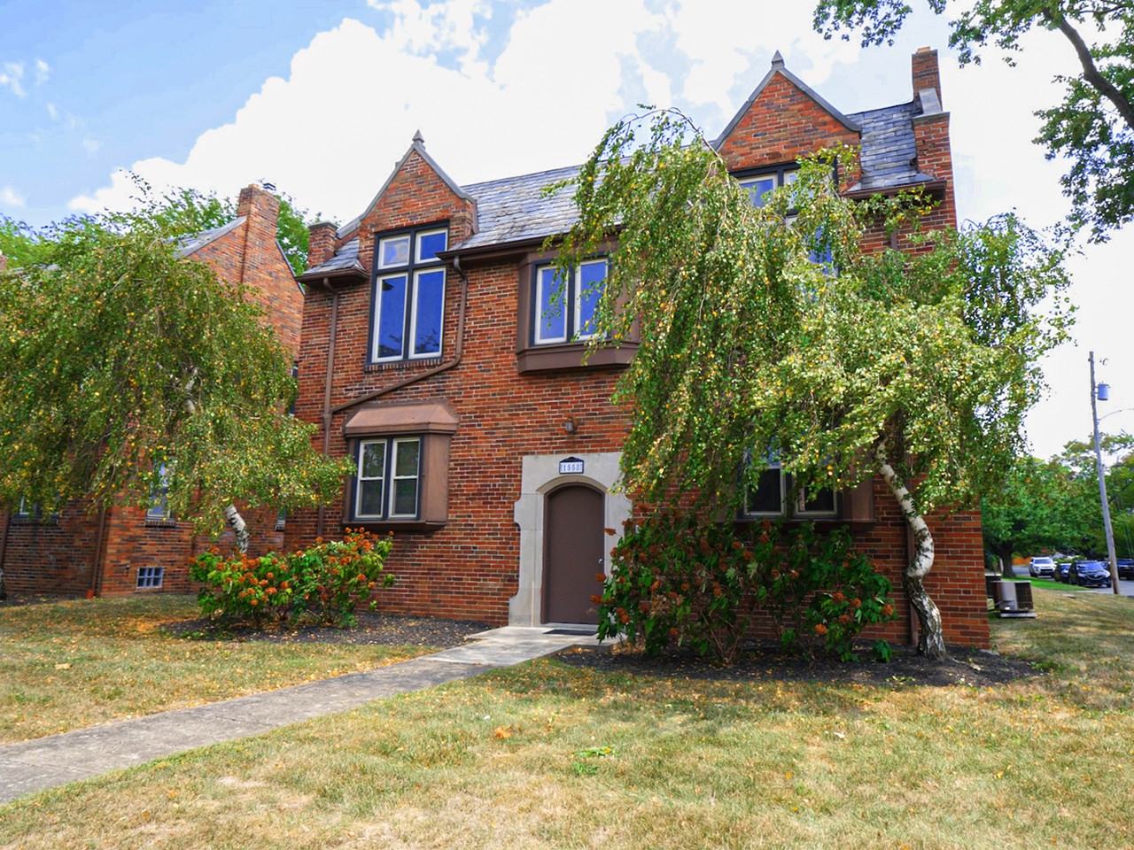 1558 Northwest Blvd #1