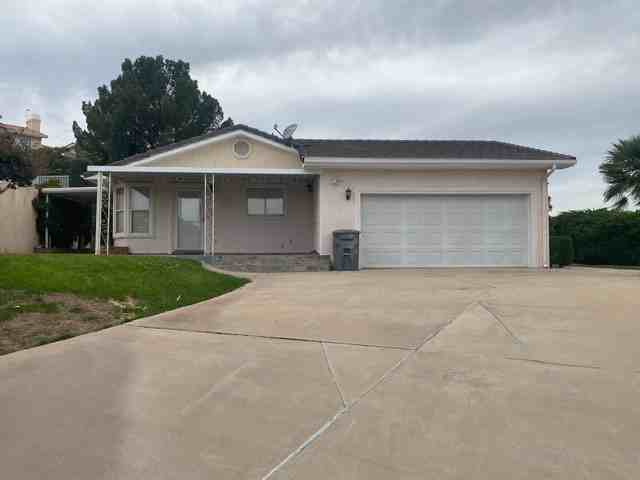 660 E Vermillion Ave #1 - Photo 3 of 38