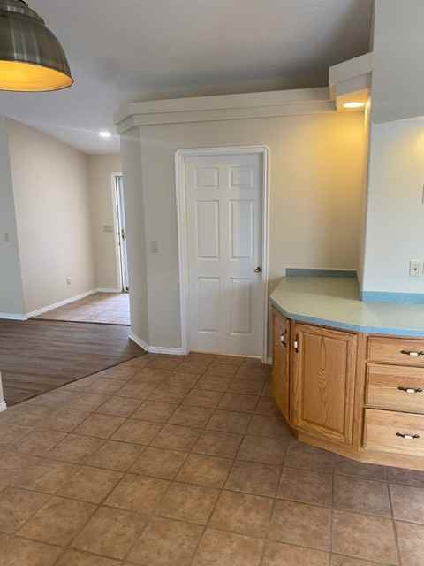 660 E Vermillion Ave #1 - Photo 7 of 38