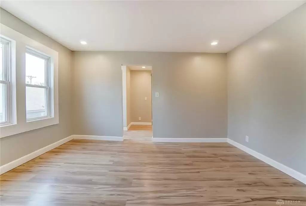 450 Groveland Avenue - Photo 3 of 6