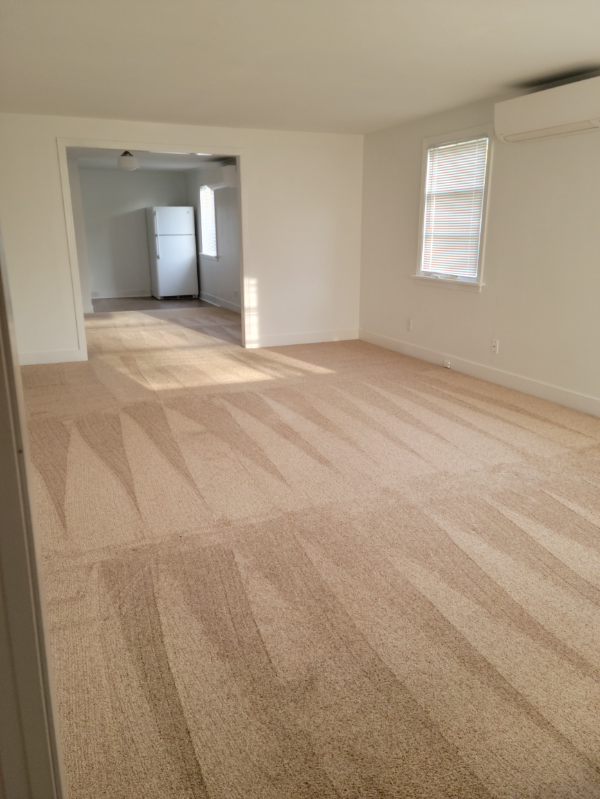 2836 61st Ave Se - Photo 3 of 14