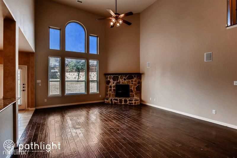 2107 Parkvista Ct - Photo 2 of 18