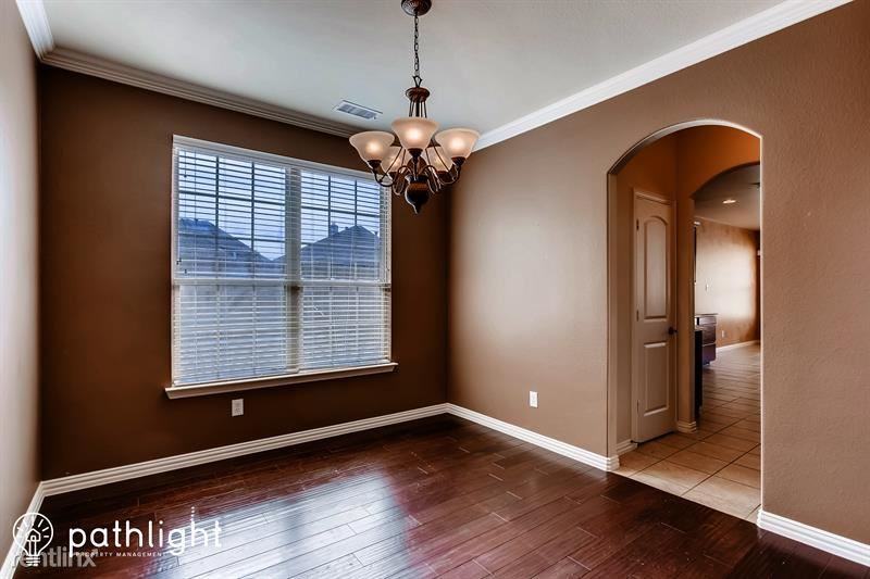 2107 Parkvista Ct - Photo 3 of 18