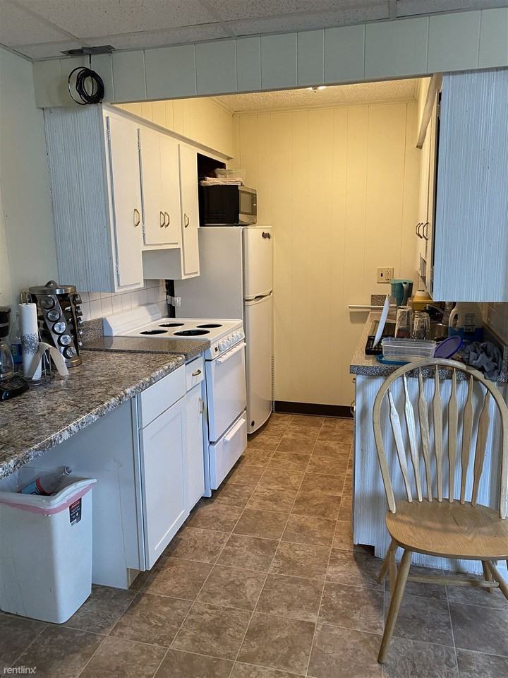 224 Centre St - Photo 3 of 6