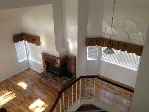 116 Monroe Ct - Photo 3 of 11