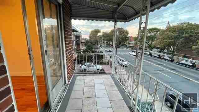 1016 E 80th St #3 - Photo 3 of 33