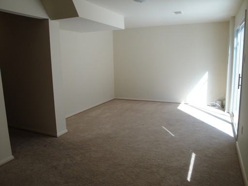 3025 Ellenwood Dr - Photo 3 of 22