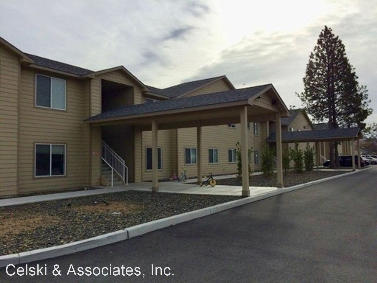 1923 S Vancouver St - Photo 2 of 11