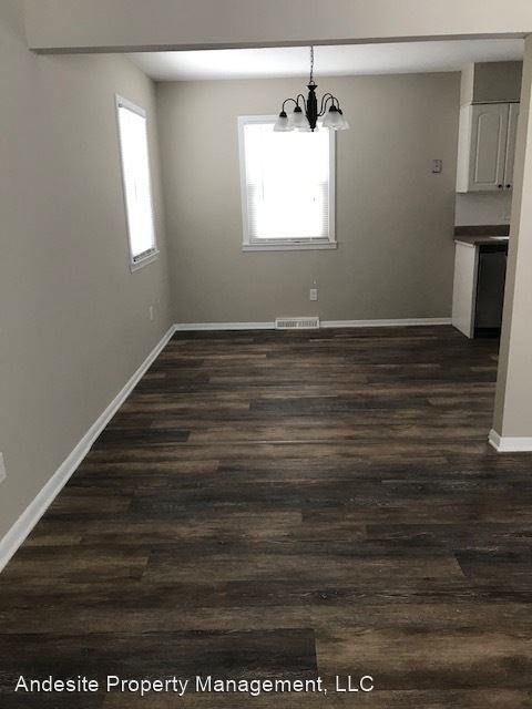 7560 Miami Rd - Photo 3 of 12