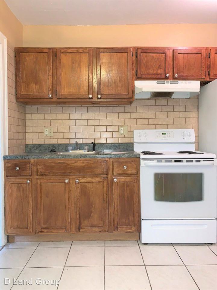 6037 Appoline St - Photo 2 of 10