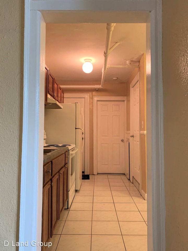 6037 Appoline St - Photo 3 of 10