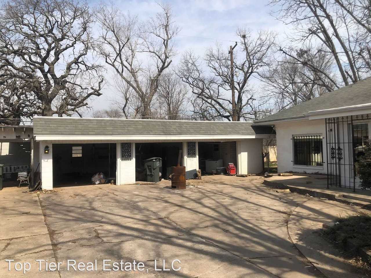 105 Kendall Dr - Photo 2 of 18