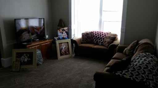 195 W Center St - Photo 3 of 17