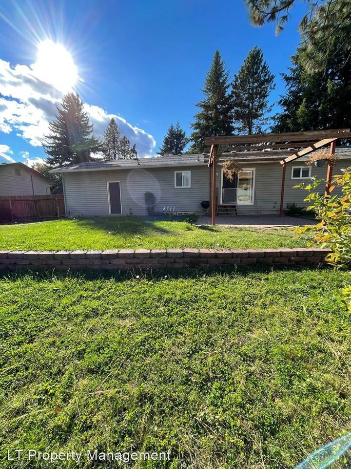 3302 N 19th St - Photo 2 of 20