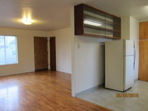 1274 Juniper St - Photo 3 of 12