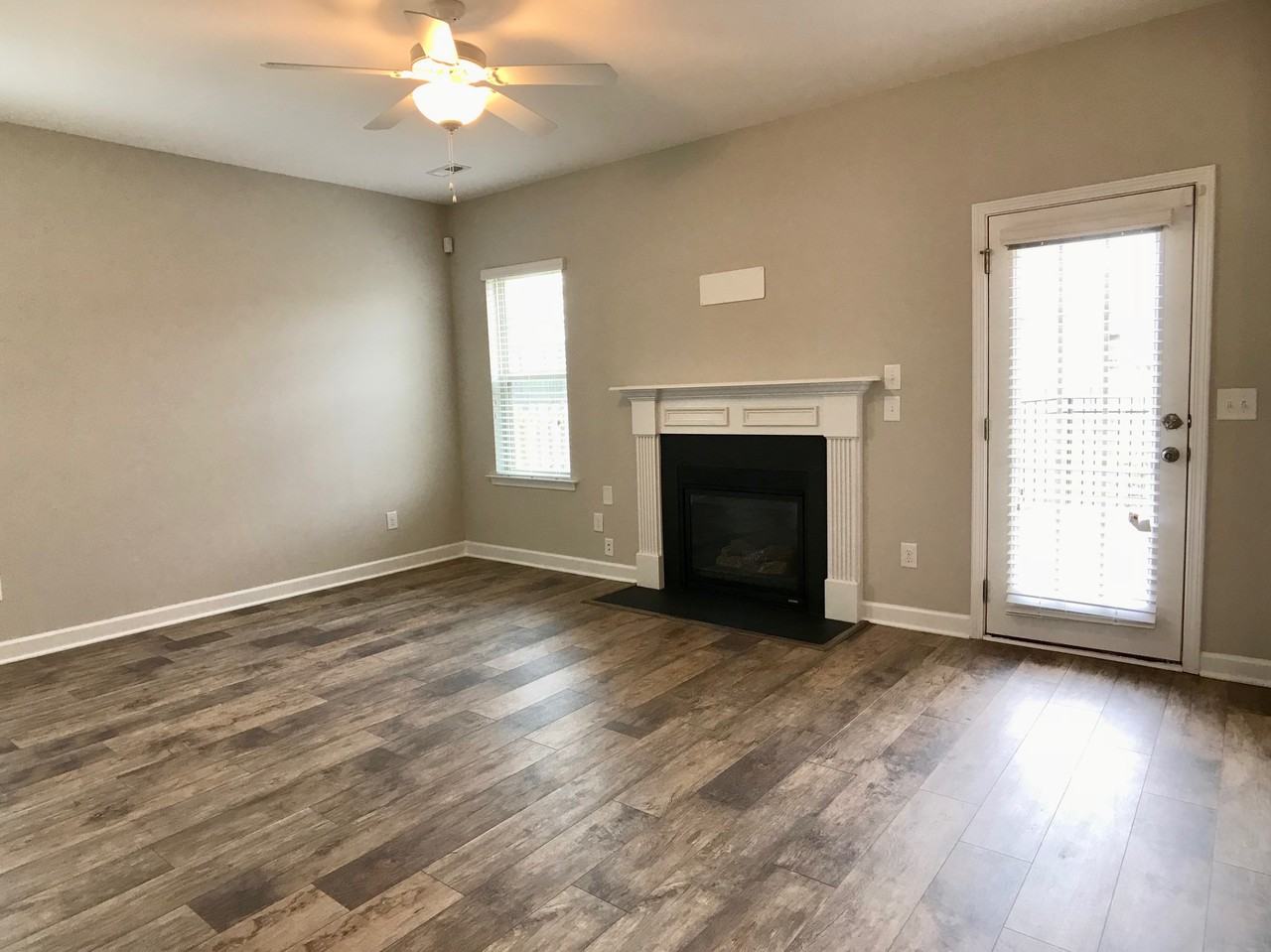 39 Marsh Creek Dr - Photo 3 of 21