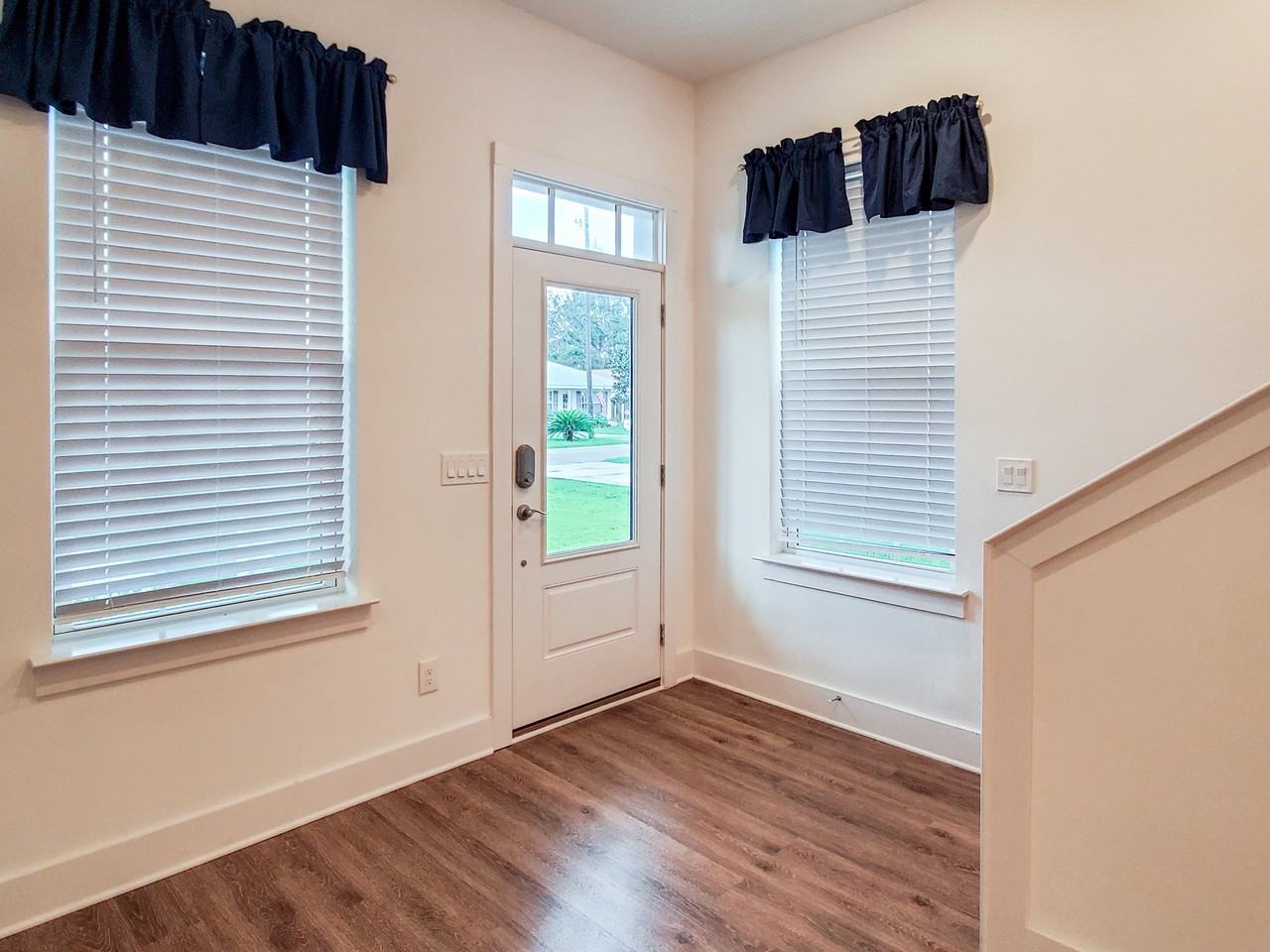 5406 Arrowhead Rd - Photo 3 of 18