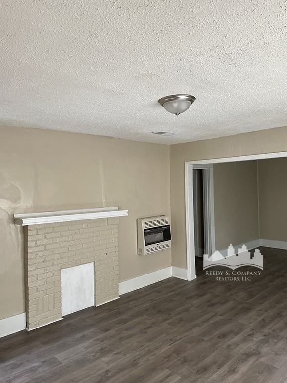 520 Josephine St - Photo 3 of 20