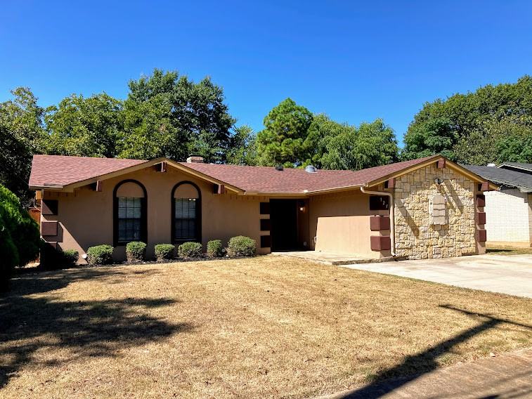 125 Bellaire Dr - Photo 2 of 49
