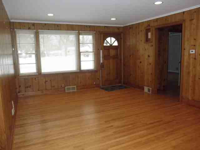 1116 Goodview Ave - Photo 2 of 17