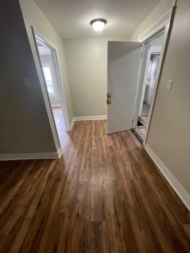 1082 Bond St #2 — photo 3 of 7