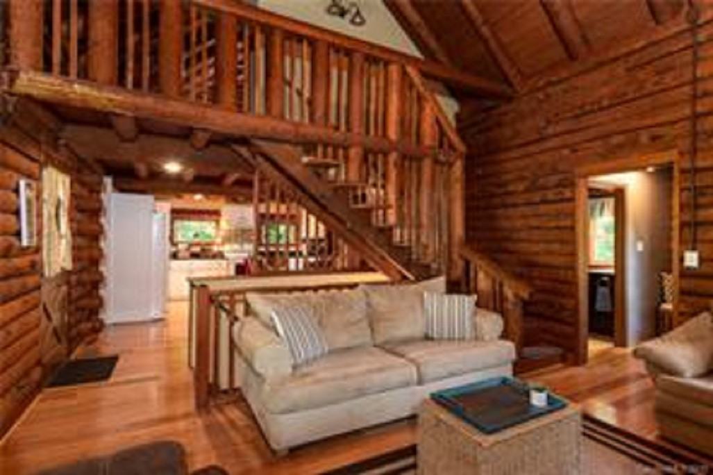 4852 Moonlite Bay Drive - Photo 3 of 20