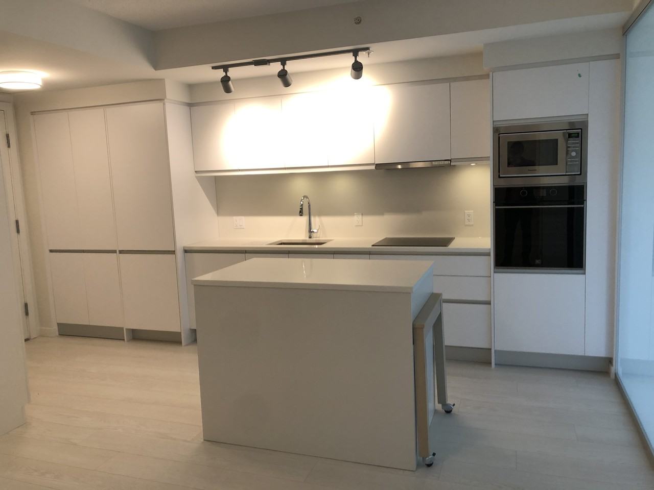 180 East 2nd Avenue #728