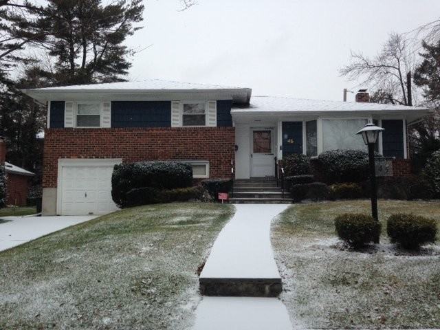 45 Larch Dr - Photo 2 of 6