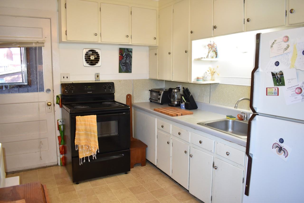 220 Webber Avenue #2 - Photo 3 of 14