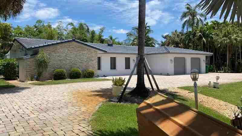 11621 Northwest 21st Court #0 - Photo 2 of 13