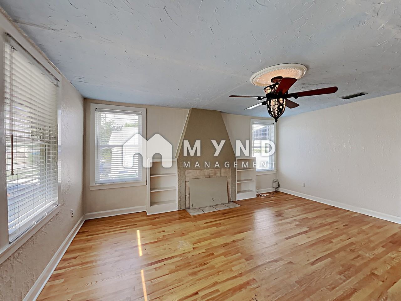 3825 W North B St - Photo 2 of 22