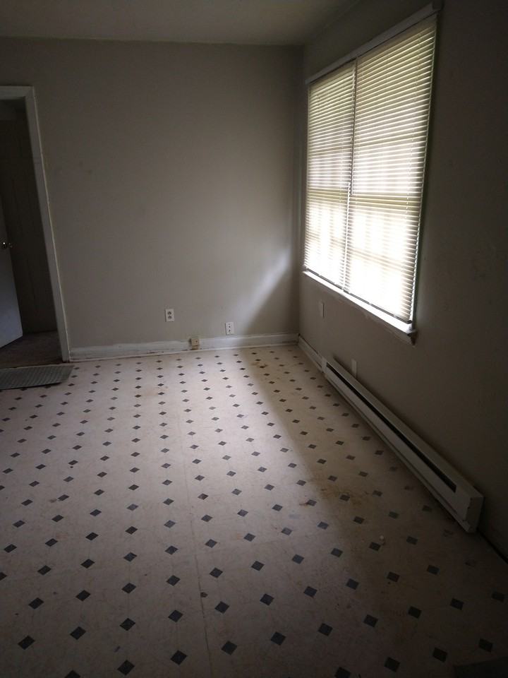 417 Raleigh Pines Dr - Photo 3 of 5