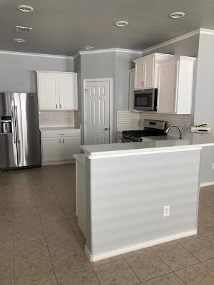 11048 Kinston St - Photo 3 of 14