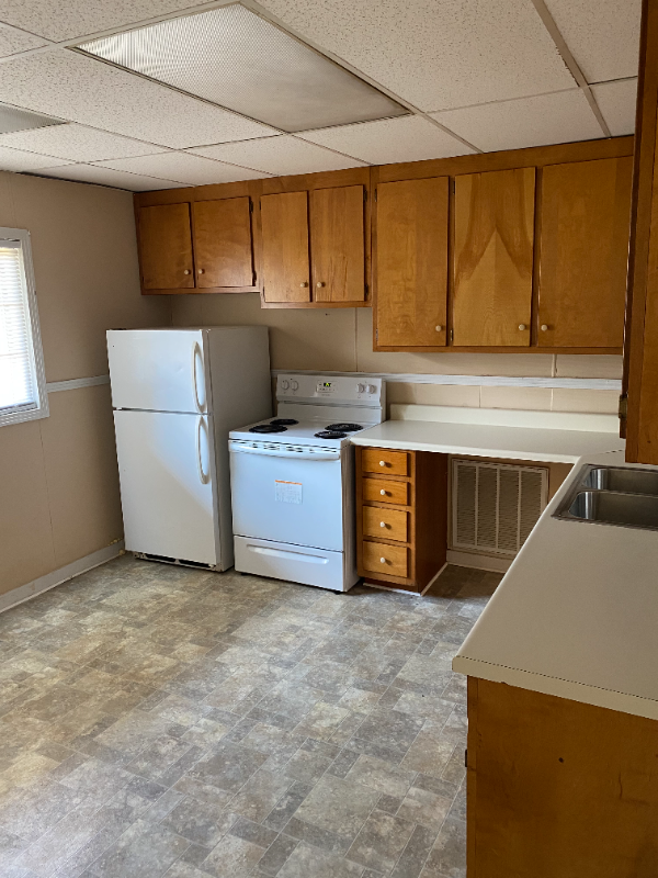 28 Houston Dr #A - Photo 2 of 4
