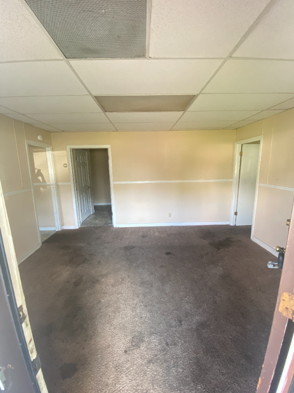 28 Houston Dr #A - Photo 3 of 4