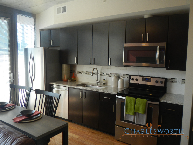 63 Peachtree St - Photo 2 of 24