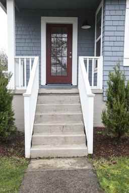 1014 NE Ainsworth St - Photo 3 of 13