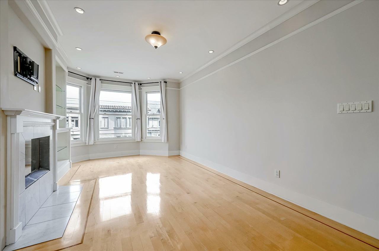1227 8th Ave - Photo 3 of 23