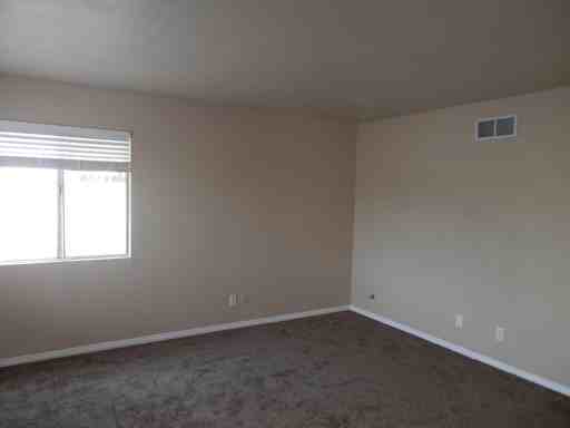 11738 208th St - Photo 2 of 20