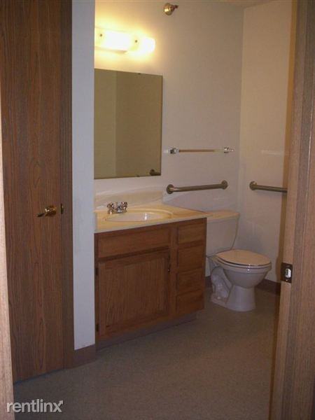 Essex Place Senior - Photo 3 of 12