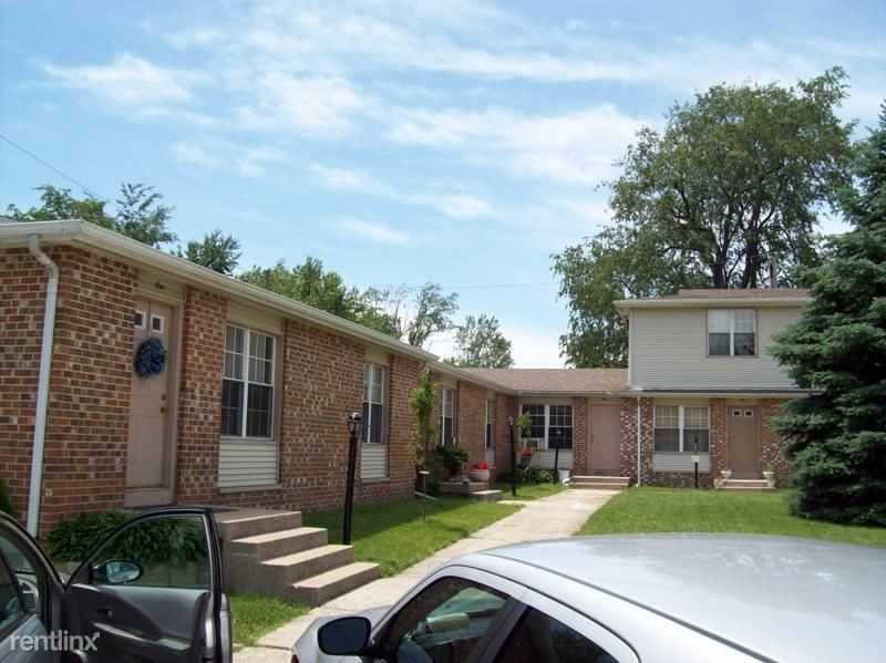 801 Carla Dr - Photo 2 of 5