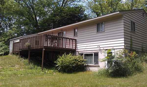 4096 Ashford St - Photo 2 of 5