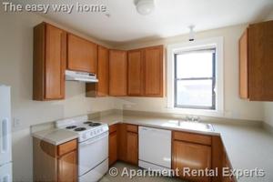 featured image of 881 Massachusetts Ave #32