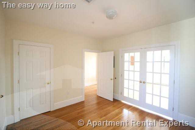 881 Massachusetts Ave #32 - Photo 6 of 15