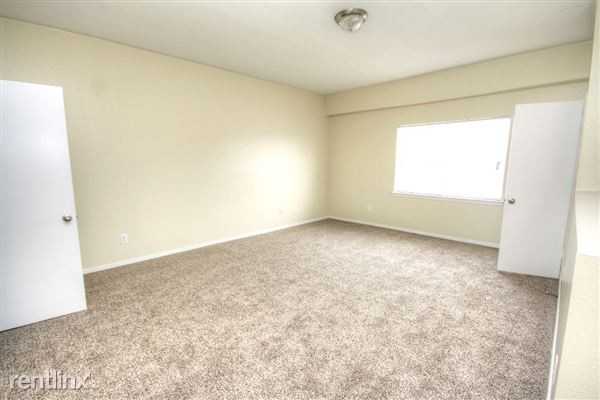 Vickery @ Bryant Irvin - Photo 3 of 10